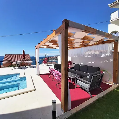 Helle Mit Sonnenbalkon Mit Meerblick Apartment